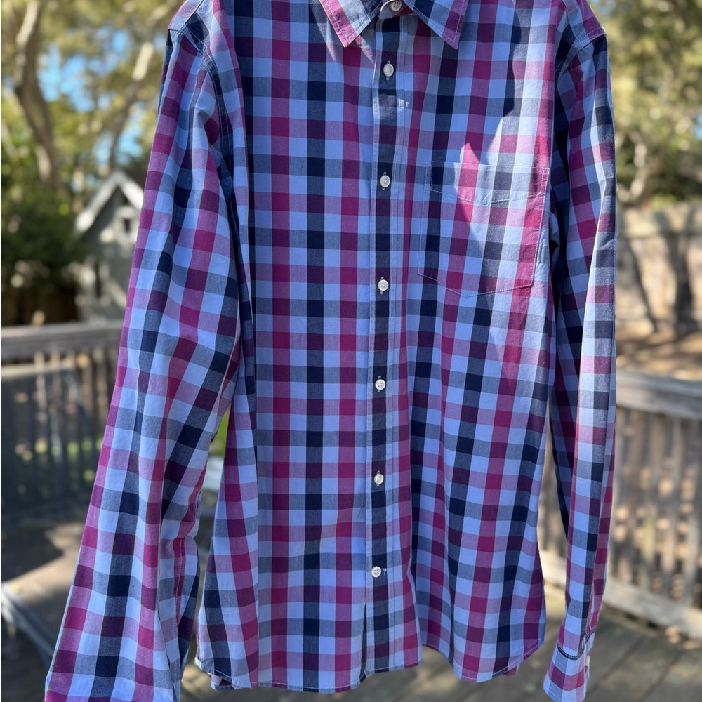 Gap Lived in Wash  Men's Plaid Button-Down Shirt - Navy and Burgundy